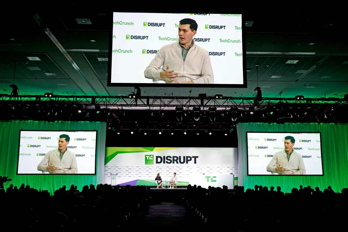 O CEO da Flock diz que seus microfones detectam “apenas tiros”. Seu site diz diferente