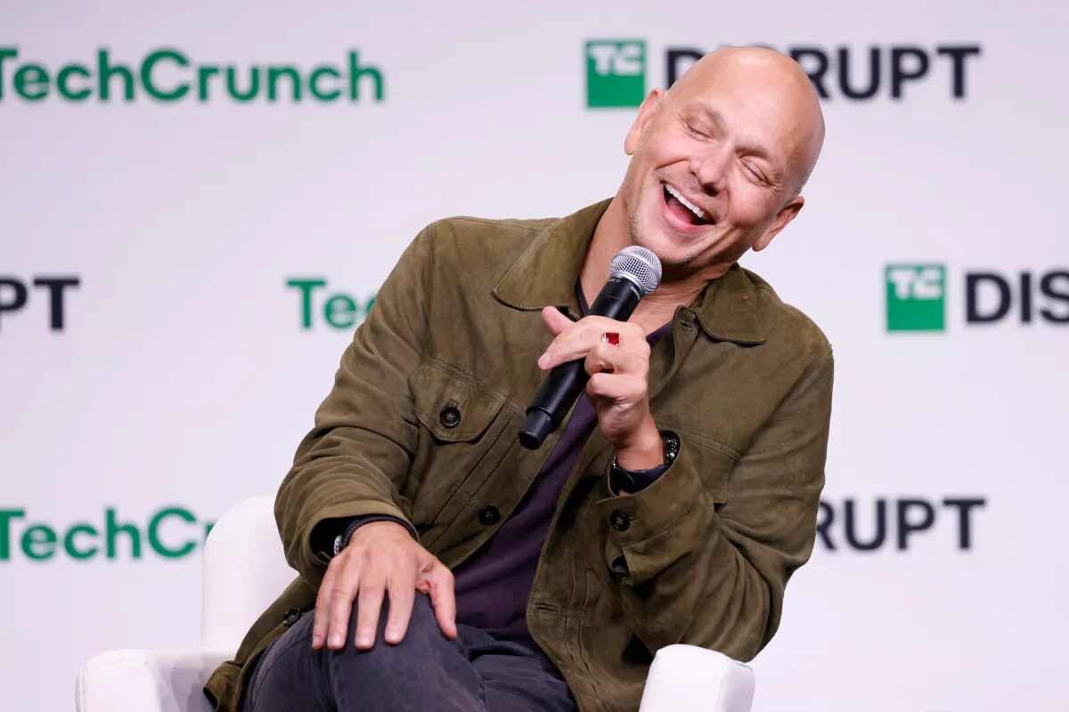 Tony Fadell explica por que a primeira onda de gadgets de IA falhou – e o que vem a seguir